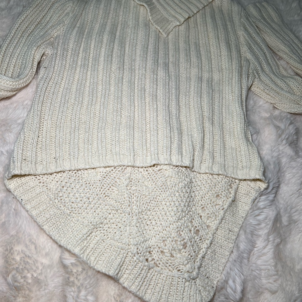 Sweater - Picture 7 of 8